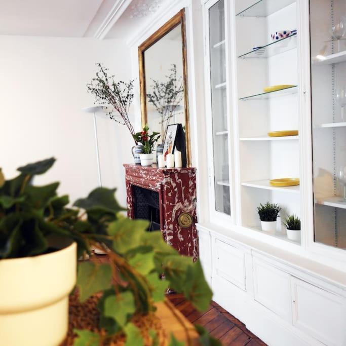 Appartement Haussmanannien Cosy - Republique Paris Exteriör bild