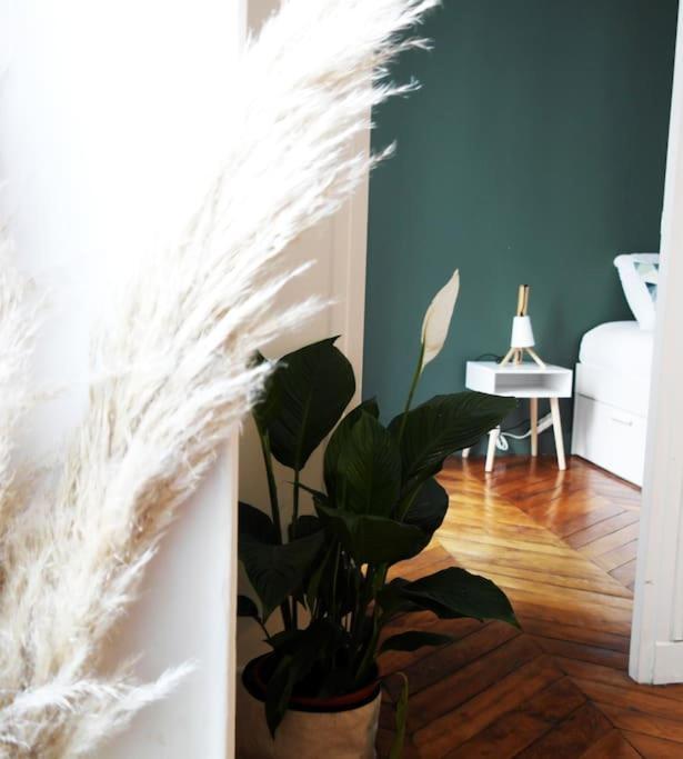 Appartement Haussmanannien Cosy - Republique Paris Exteriör bild